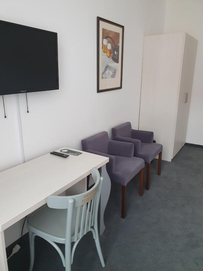 Pension U Tří sedláků Ceske Budejovice Exterior foto