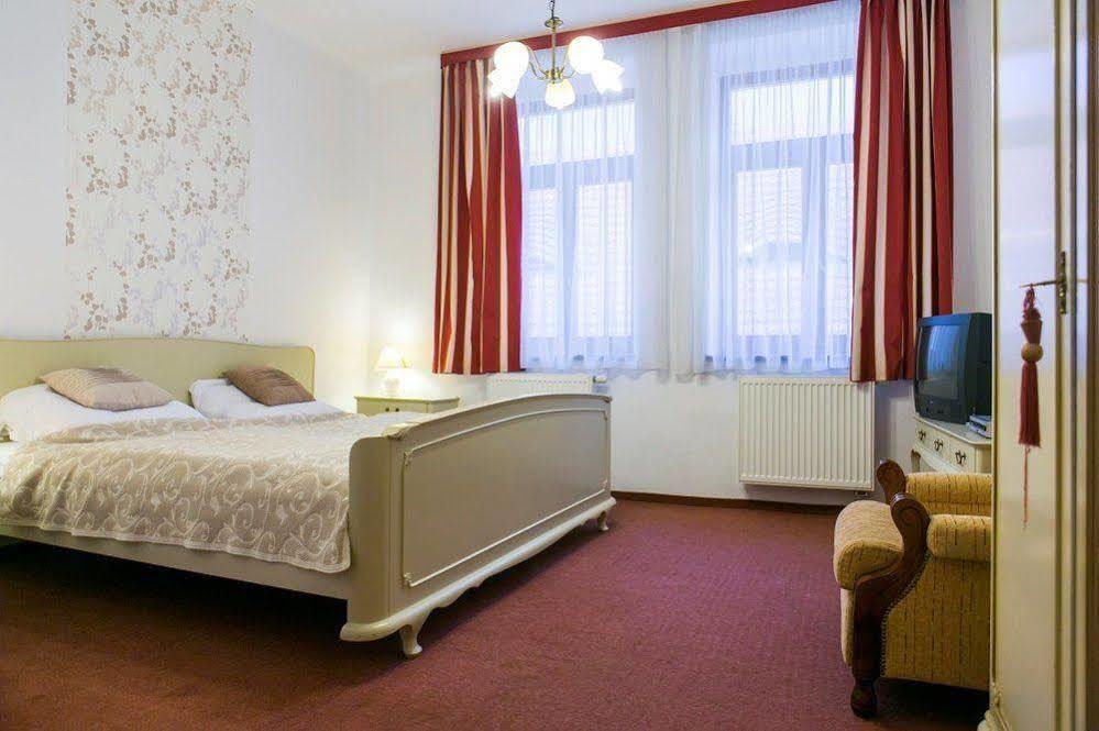 Pension U Tří sedláků Ceske Budejovice Exterior foto